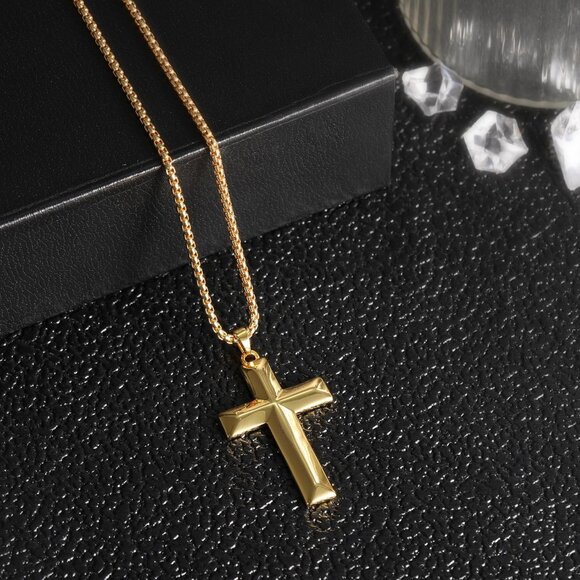 Men's 14K Gold Cross Classic Religious Necklace with Chain - Picture 7 of 7
